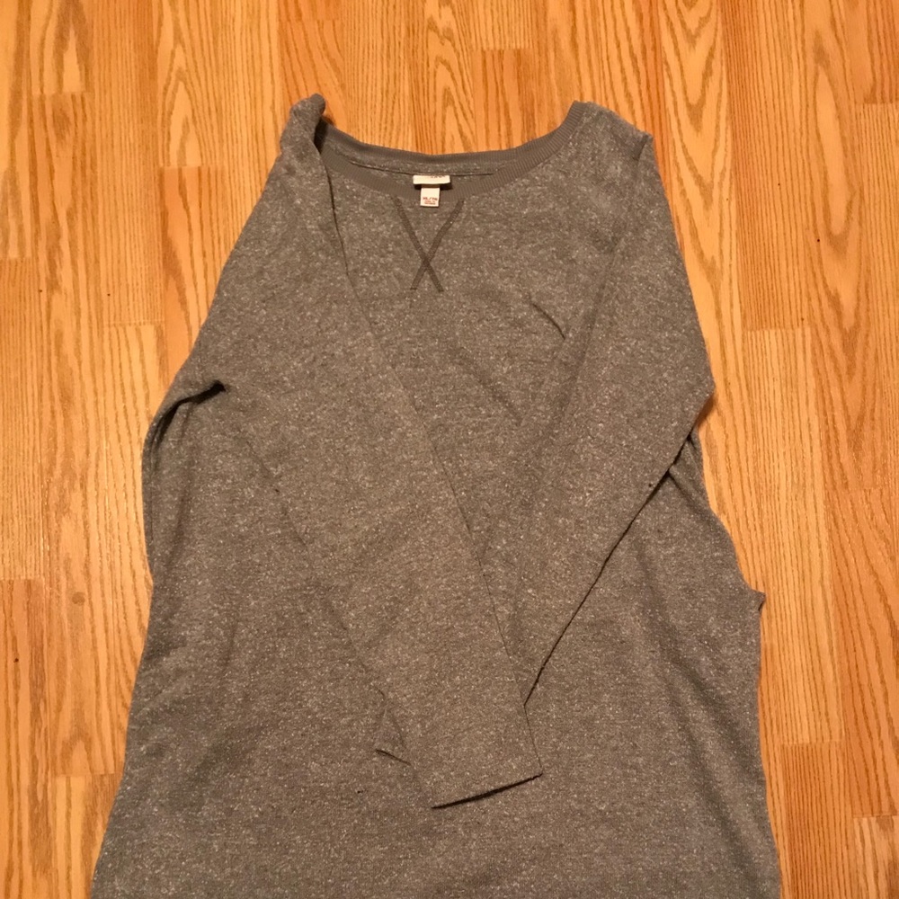 Sweater-like dress w/ pockets
